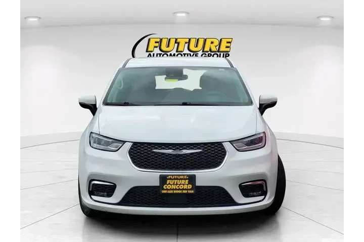$22988 : Chrysler Pacifica 2023 Touri image 4
