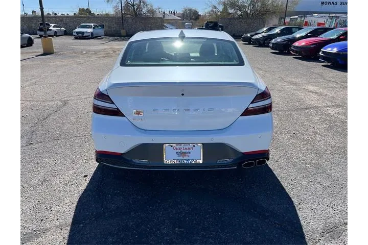 $33338 : Genesis G70 2023 AWD 2.0T 4d image 7