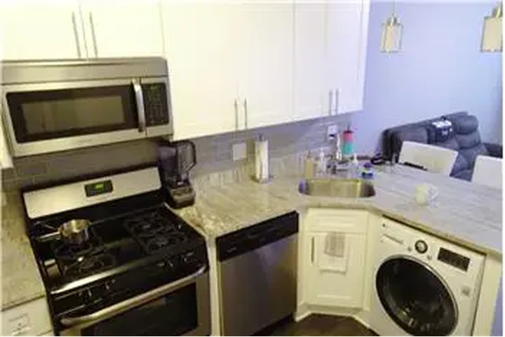 $2650 : Rental property with 2 bedro image 6