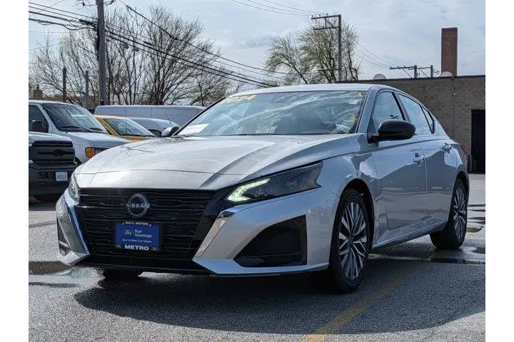 $17999 : Nissan Altima 2024 2.5 SV 4d image 8