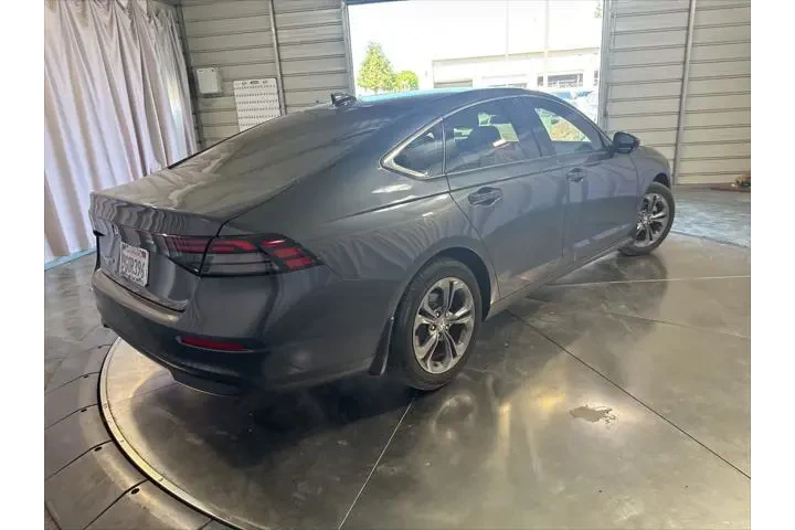 $26499 : Honda Accord 2023 EX 4dr Sed image 5