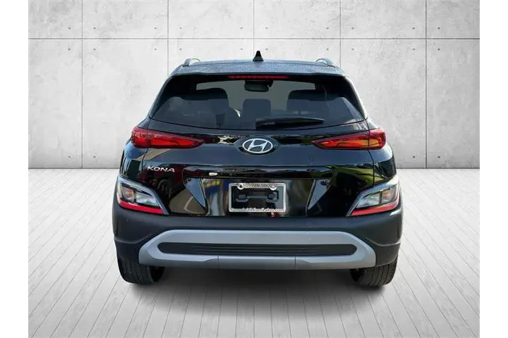 $18685 : Hyundai KONA 2023 SEL 4dr Cr image 4