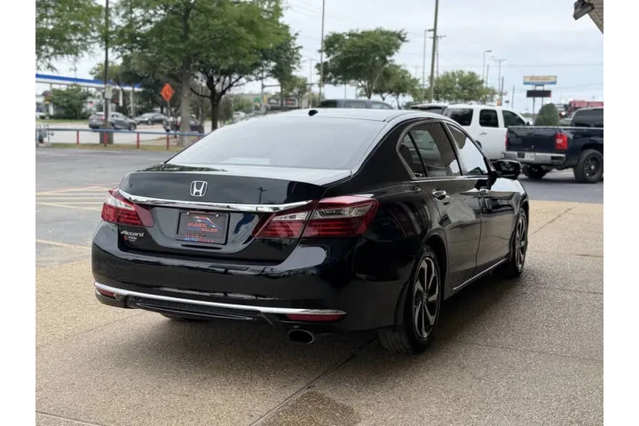 $16499 : 2017 Accord EX image 9