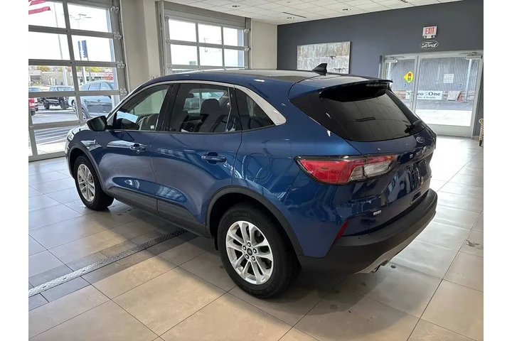 $18944 : Ford Escape 2022 AWD SE 4dr image 5