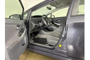 $8000 : 2011 Prius TWO thumbnail