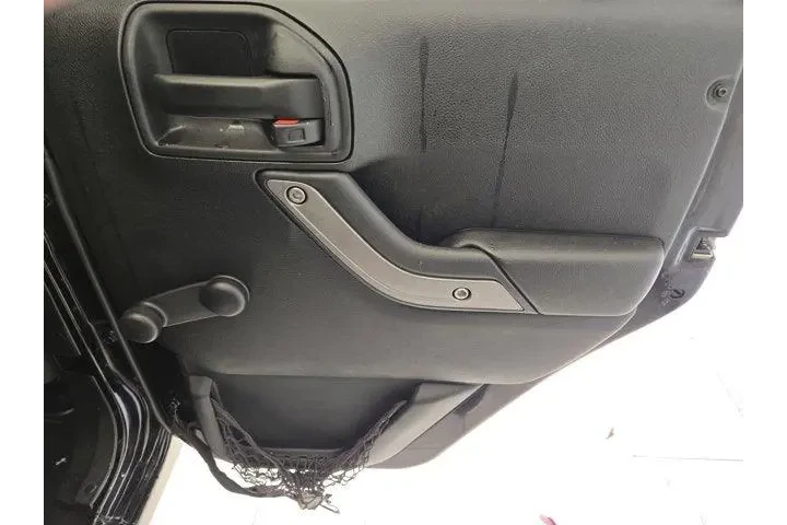 Jeep Wrangler Unlimited 2017 image 6