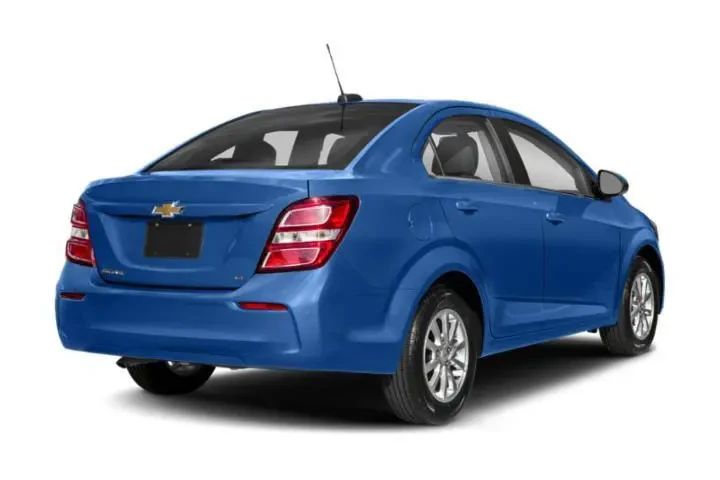 $2990 : Chevrolet Sonic 2018 LT Auto image 5