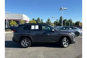 $28479 : Toyota RAV4 2024 XLE 4dr SUV thumbnail