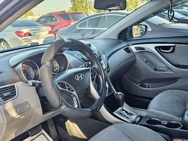 $6200 : 2013 HYUNDAI ELANTRA2013 HYUN image 7