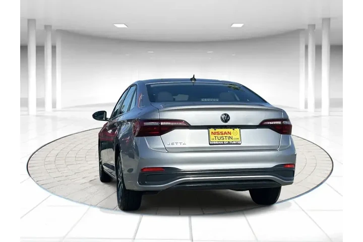 $18210 : Volkswagen Jetta 2024 S 4dr image 3