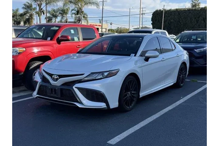 $27504 : Toyota Camry 2021 AWD XSE 4d image 2