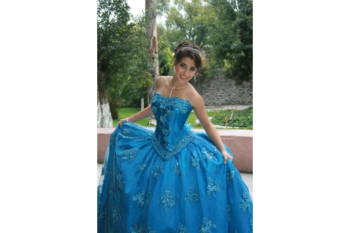 ALQUILER VIDEO BEAM PROYECTOR image 7