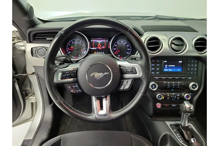 $30998 : Ford Mustang 2018 GT 2dr Fas image 10