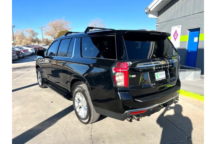 2021 Suburban Premier 4WD image 7
