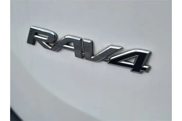 $12991 : Toyota RAV4 2015 XLE 4dr SUV image 5