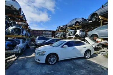 🚗💵 VILLAS AUTO JUNK en Los Angeles