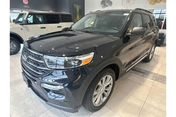 $34862 : Ford Explorer 2023 AWD XLT 4 image 7