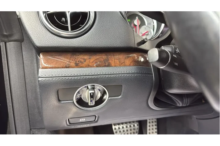 $30718 : Mercedes-Benz SL-Class 2015 image 9