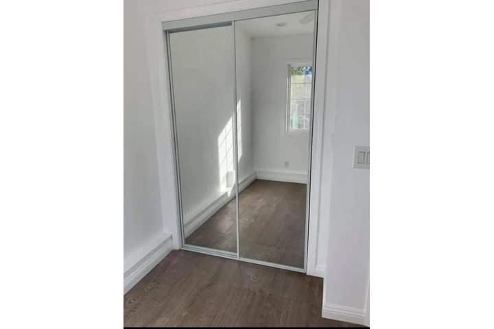 $1800 : Apt de Renta ADU 1 rec 1 bano image 4