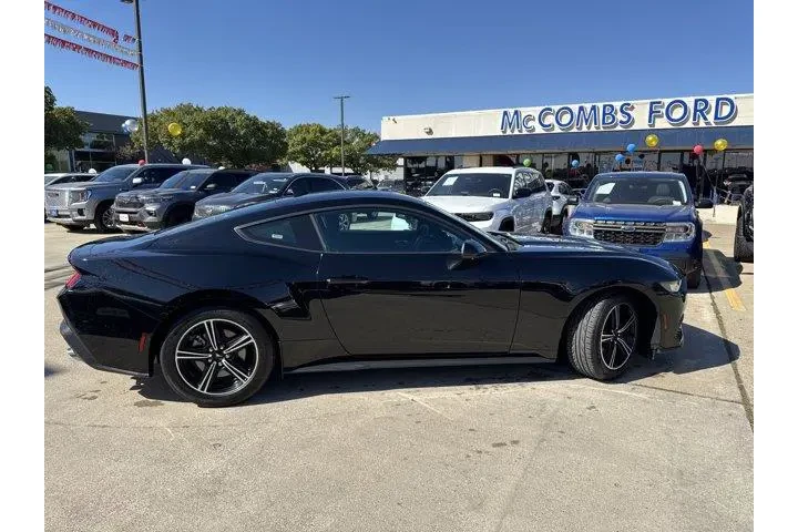 $31388 : Ford Mustang 2024 EcoBoost P image 4