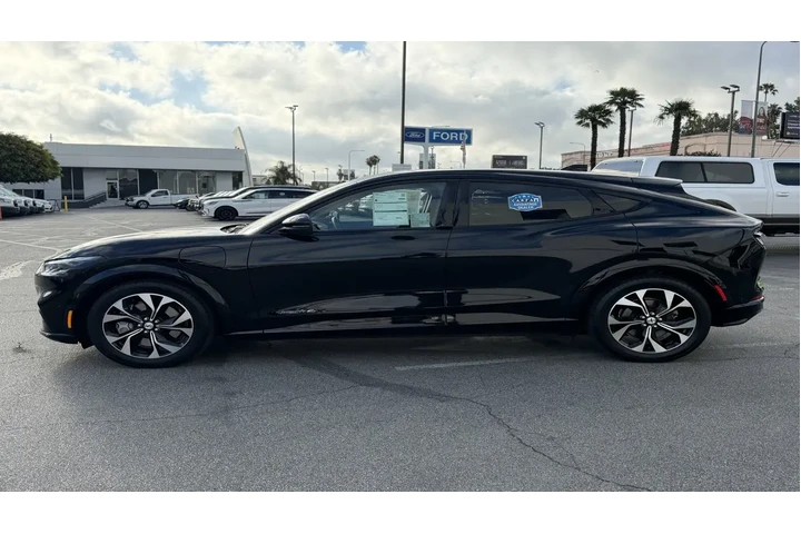 $31995 : Ford Mustang Mach-E 2023 AWD image 4