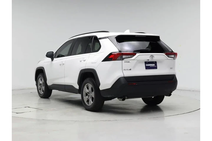 $27998 : Toyota RAV4 2023 XLE 4dr SUV image 2