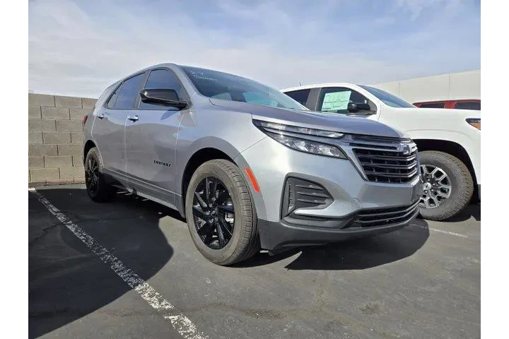 $20991 : Chevrolet Equinox 2024 LS 4d image 1