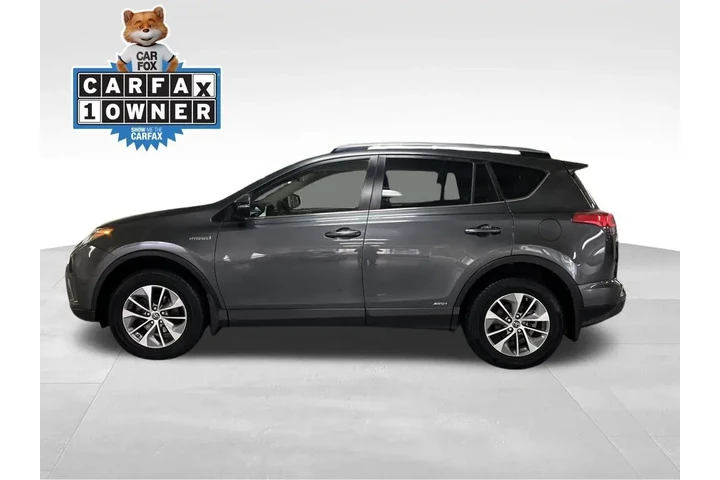 $24788 : 2017 RAV4 Hybrid XLE image 2