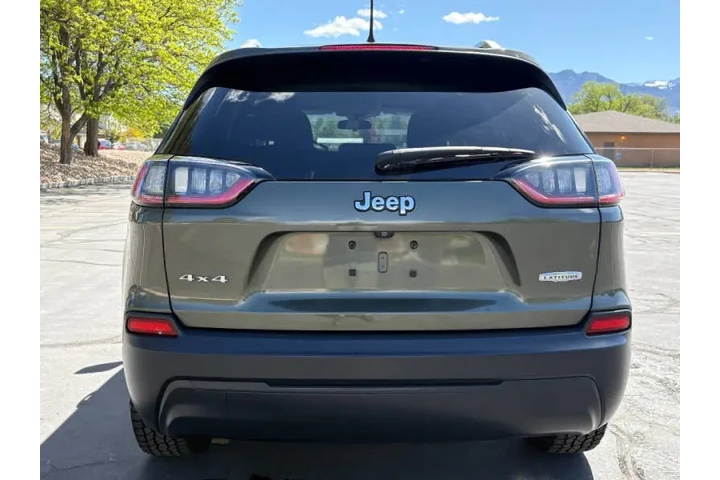 $10900 : 2019 Cherokee Latitude image 9