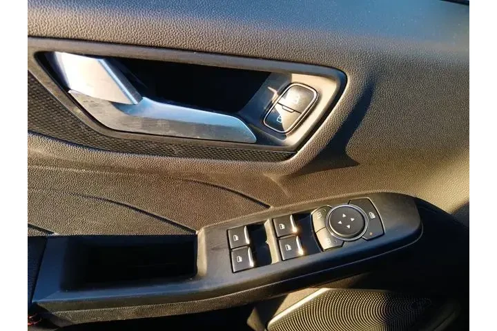 $21541 : Ford Escape 2025 ST-Line 4dr image 10