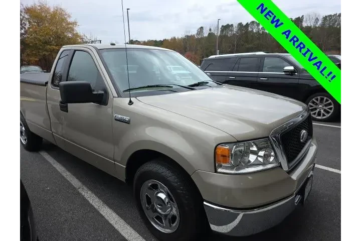$11039 : Ford F-150 2008 4x2 XLT 2dr image 1