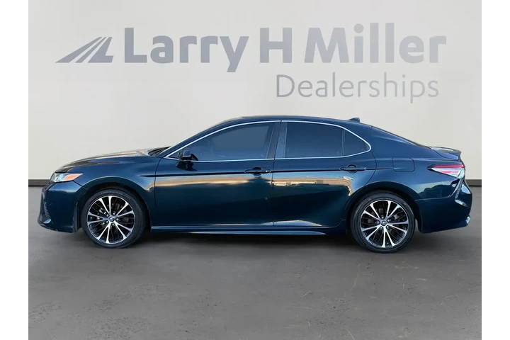 Toyota Camry 2019 SE 4dr Sed image 2
