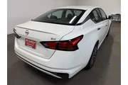 $17443 : Nissan Altima 2023 2.5 SV 4d thumbnail