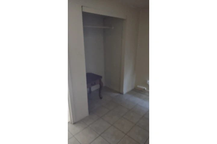 $1200 : Recamara Para 2 Personas Este image 5