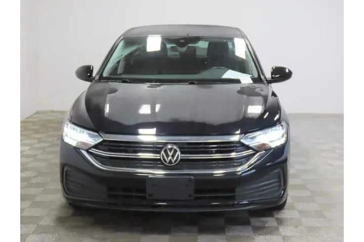 $19783 : Volkswagen Jetta 2024 SE 4dr image 1