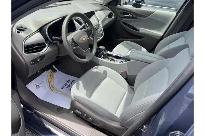 $22999 : Chevrolet Malibu 2025 LT 4dr image 8