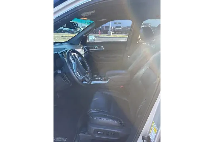 $11359 : Ford Explorer 2014 AWD Sport image 8