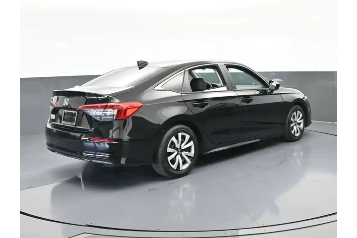 $22991 : Honda Civic 2024 LX 4dr Seda image 6