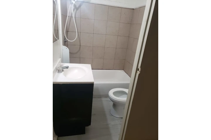 $1000 : Cuarto image 4