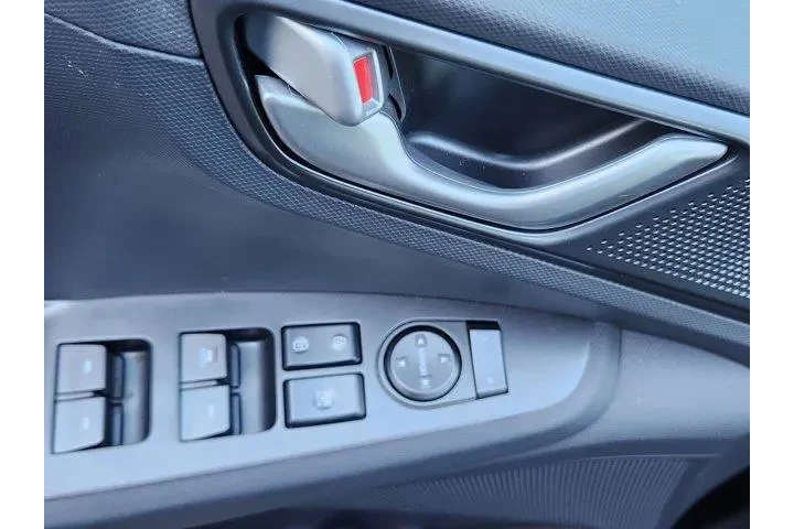 $14989 : Hyundai IONIQ Hybrid 2021 SE image 9