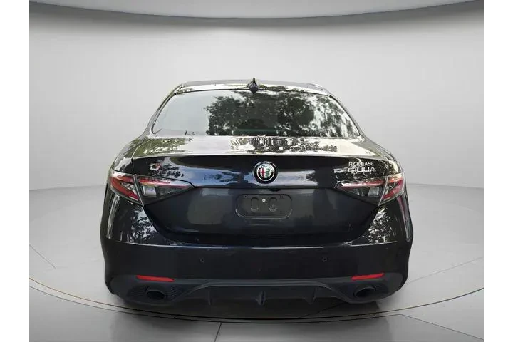 $29987 : Alfa Romeo Giulia 2024 Veloc image 5