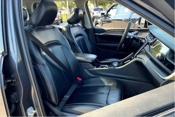 $33255 : Jeep Grand Cherokee 2023 4x4 image 8