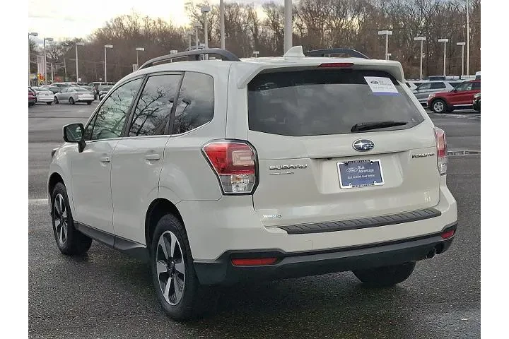 $14997 : Subaru Forester 2018 AWD 2.5 image 4