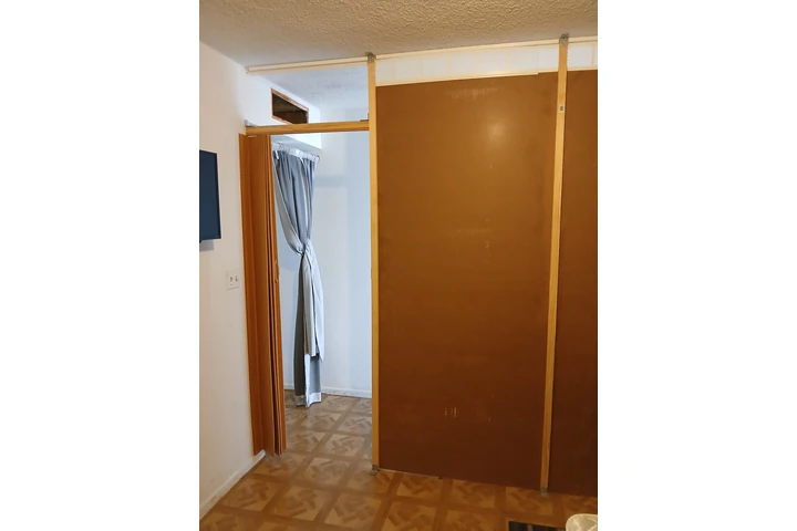 $650 : Rento cuarto solo dama image 2