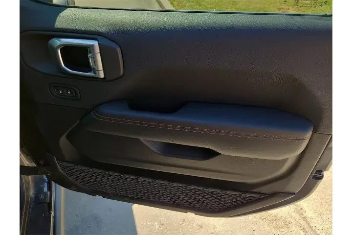 $37863 : Jeep Gladiator 2023 4x4 Moja image 9