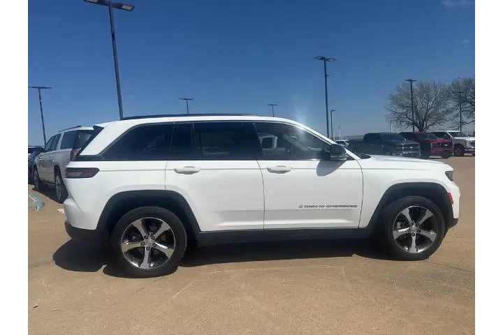 $27995 : Jeep Grand Cherokee 2023 4x4 image 9