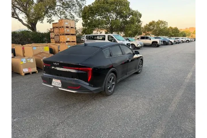 $19900 : Kia K4 2025 LXS 4dr Sedan image 4