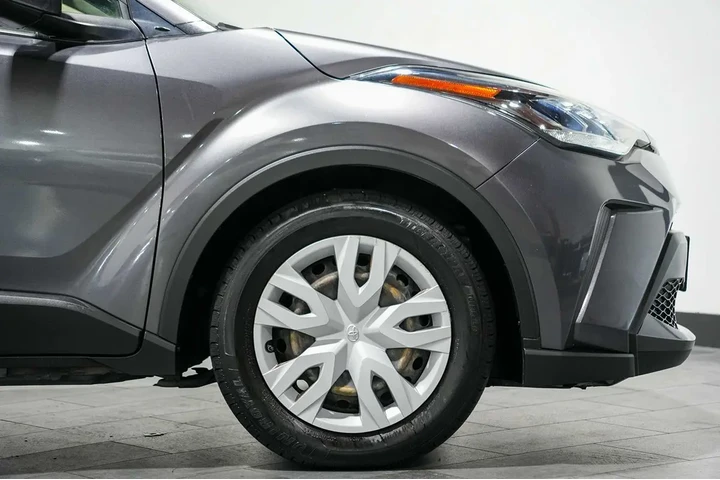 $16898 : 2021 C-HR image 9