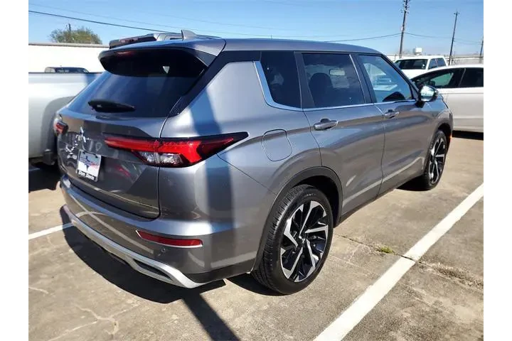 $22988 : Mitsubishi Outlander 2024 AW image 5