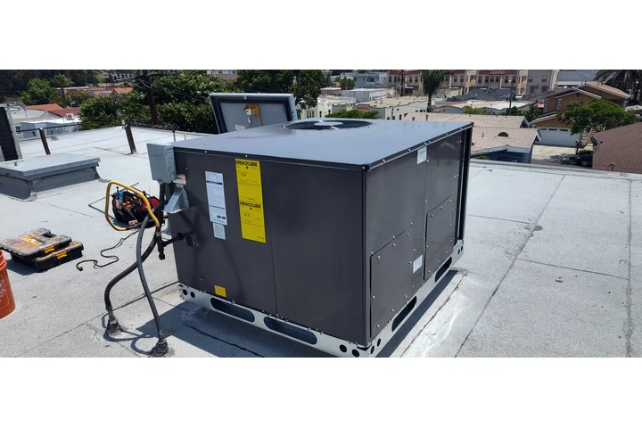 TECNICO AIRE ACONDICIONADO image 5